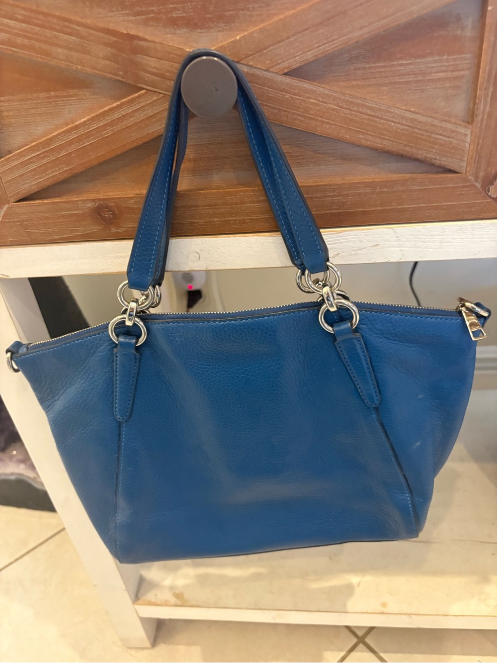 Coach Blue Pebbled Leather Sachet Bag - Picture 2 of 7